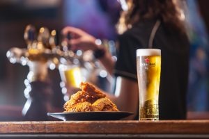 king omalleys guninness beer and chicken wings